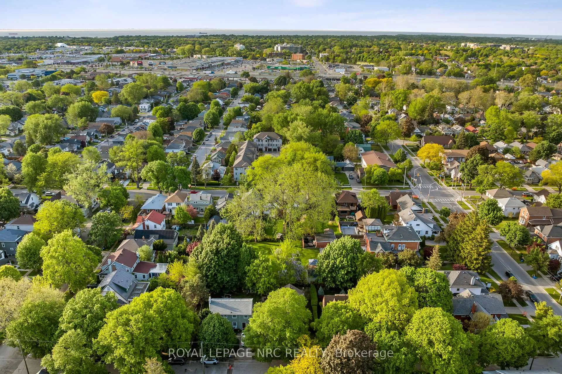 Photo 31 of 3 Gardiner Place, St. Catharines, Downtown — HOMEH