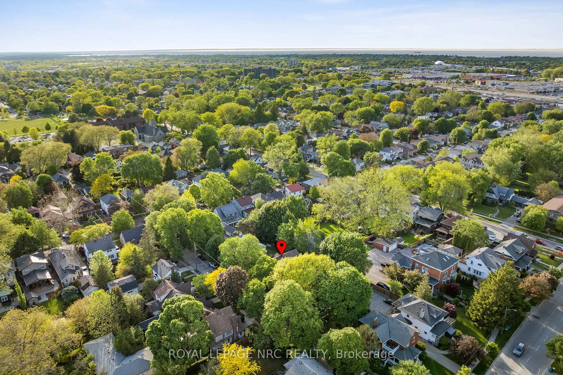 Photo 32 of 3 Gardiner Place, St. Catharines, Downtown — HOMEH