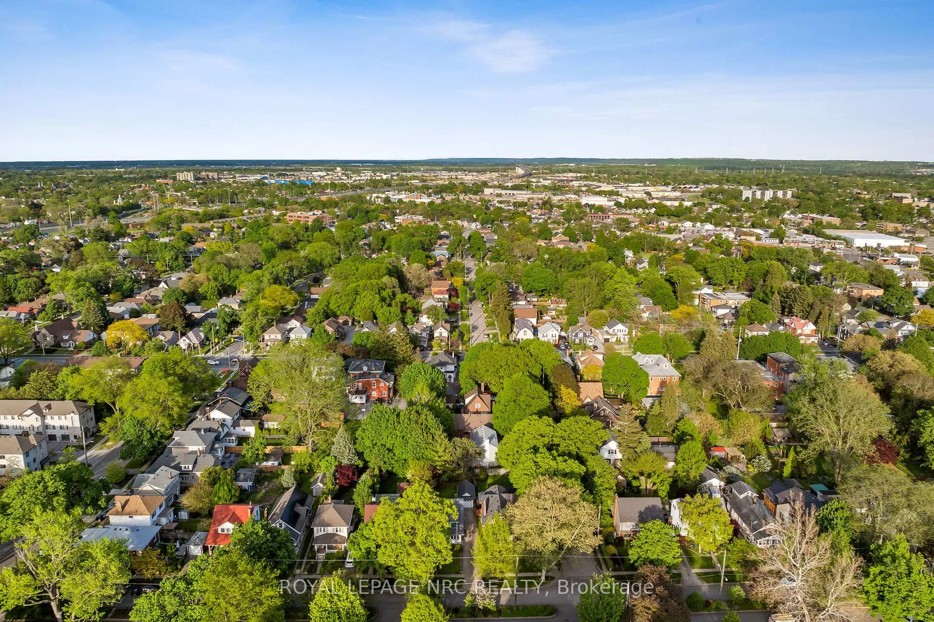 Photo 39 of 3 Gardiner Place, St. Catharines, Downtown — HOMEH