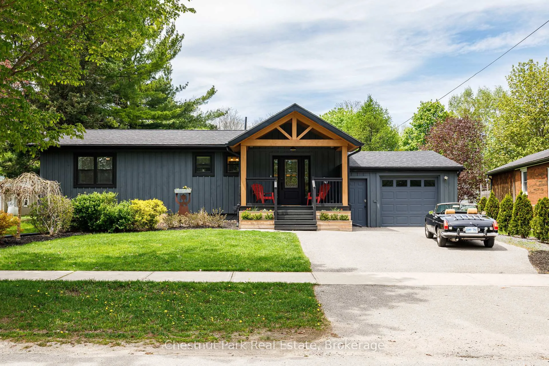 Photo 1 of 119 Hillcrest Drive, Blue Mountains — HOMEH