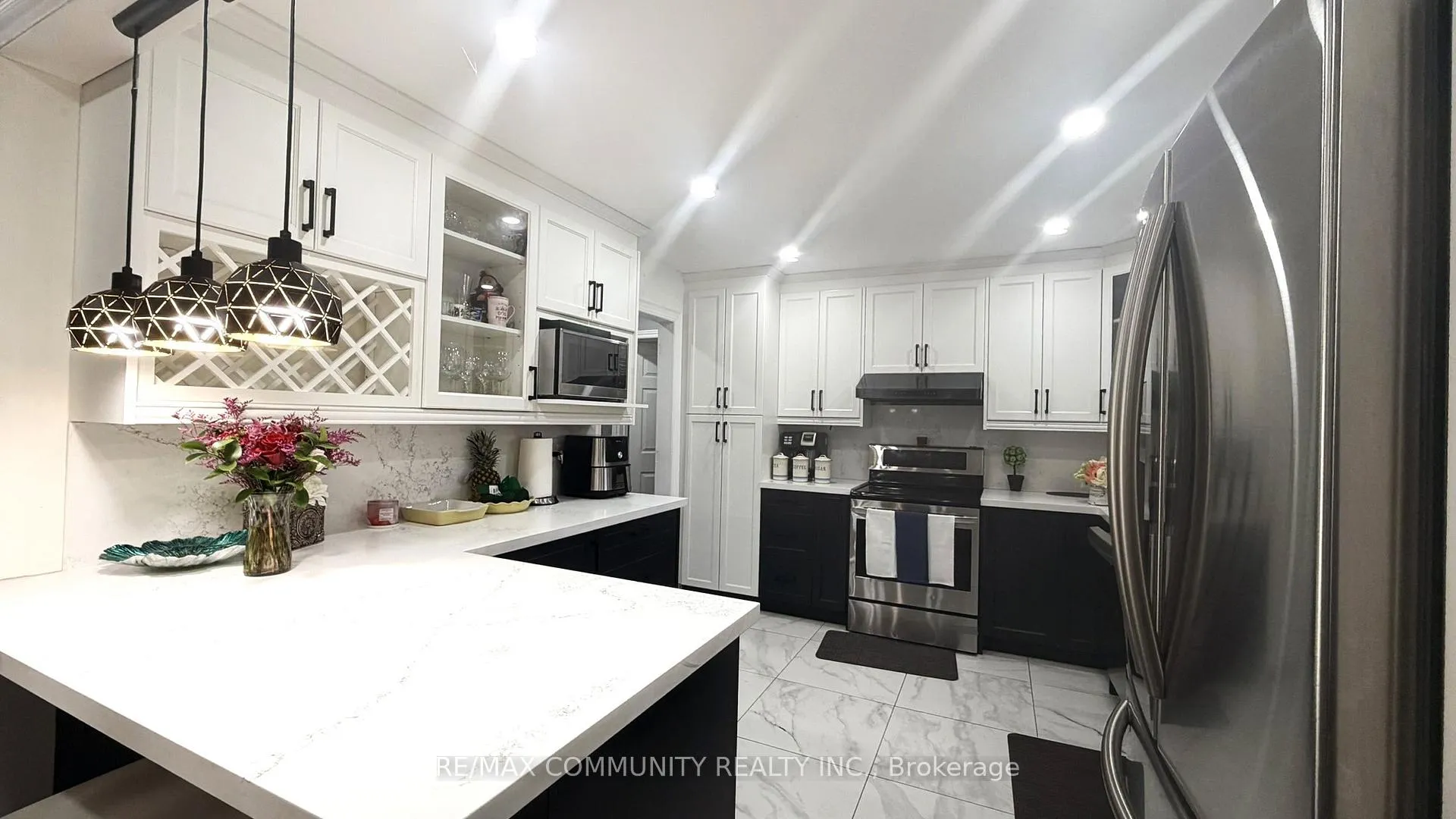 Photo 7 of 4396 Lawrence Avenue E, Scarborough, West Hill — HOMEH