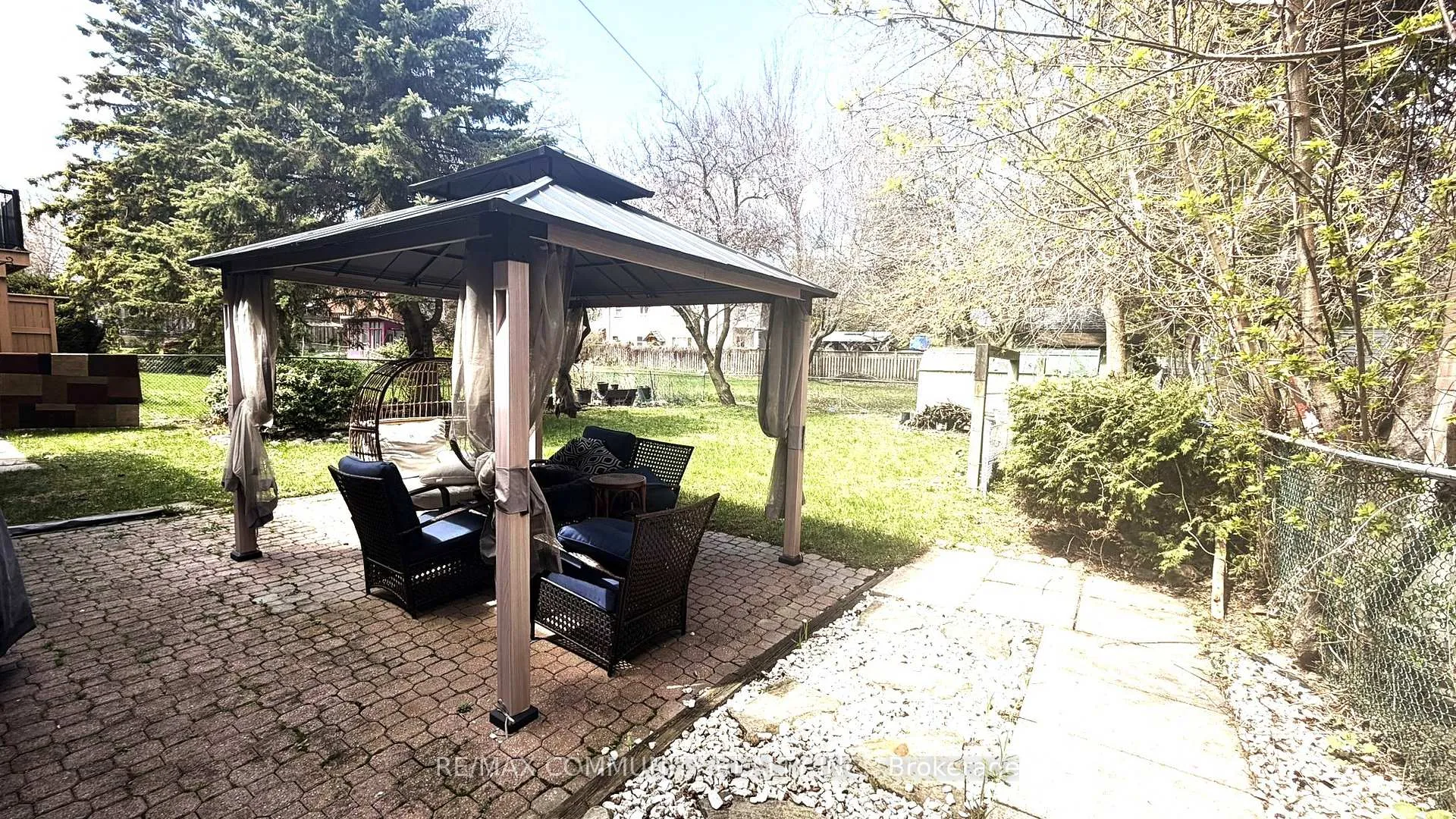 Photo 22 of 4396 Lawrence Avenue E, Scarborough, West Hill — HOMEH