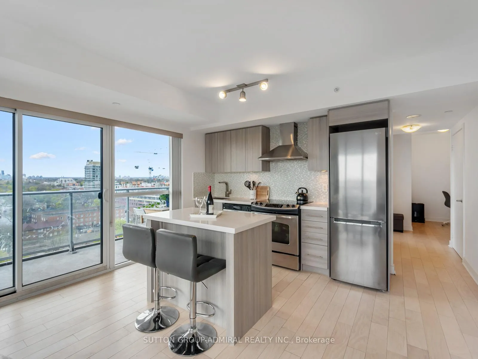 Photo 3 of Unit 1202, 58 Orchard View Boulevard, Toronto, Yonge-Eglinton — HOMEH