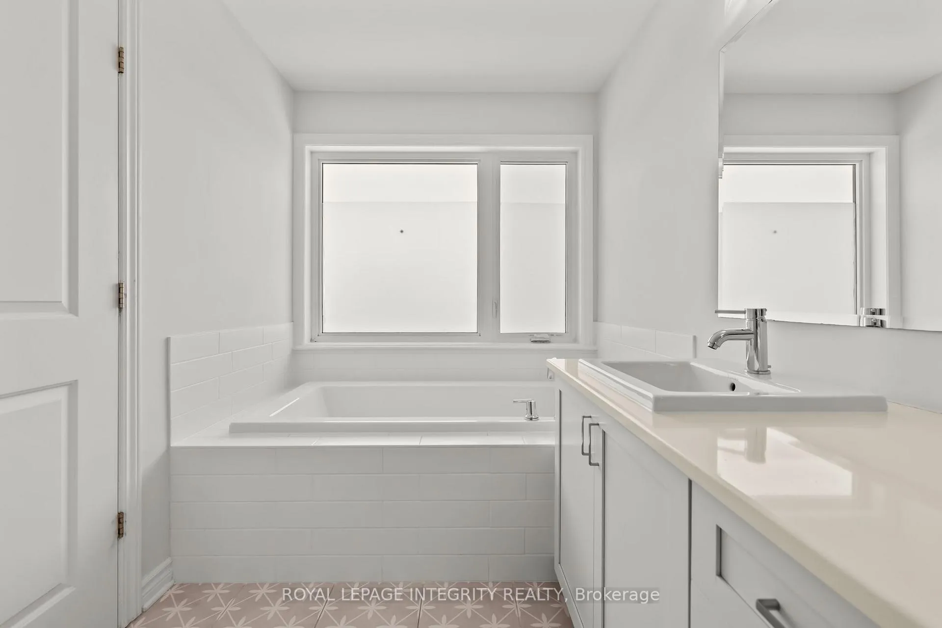 Photo 22 of 229 Osterley Way, Ottawa, Stittsville (South) — HOMEH