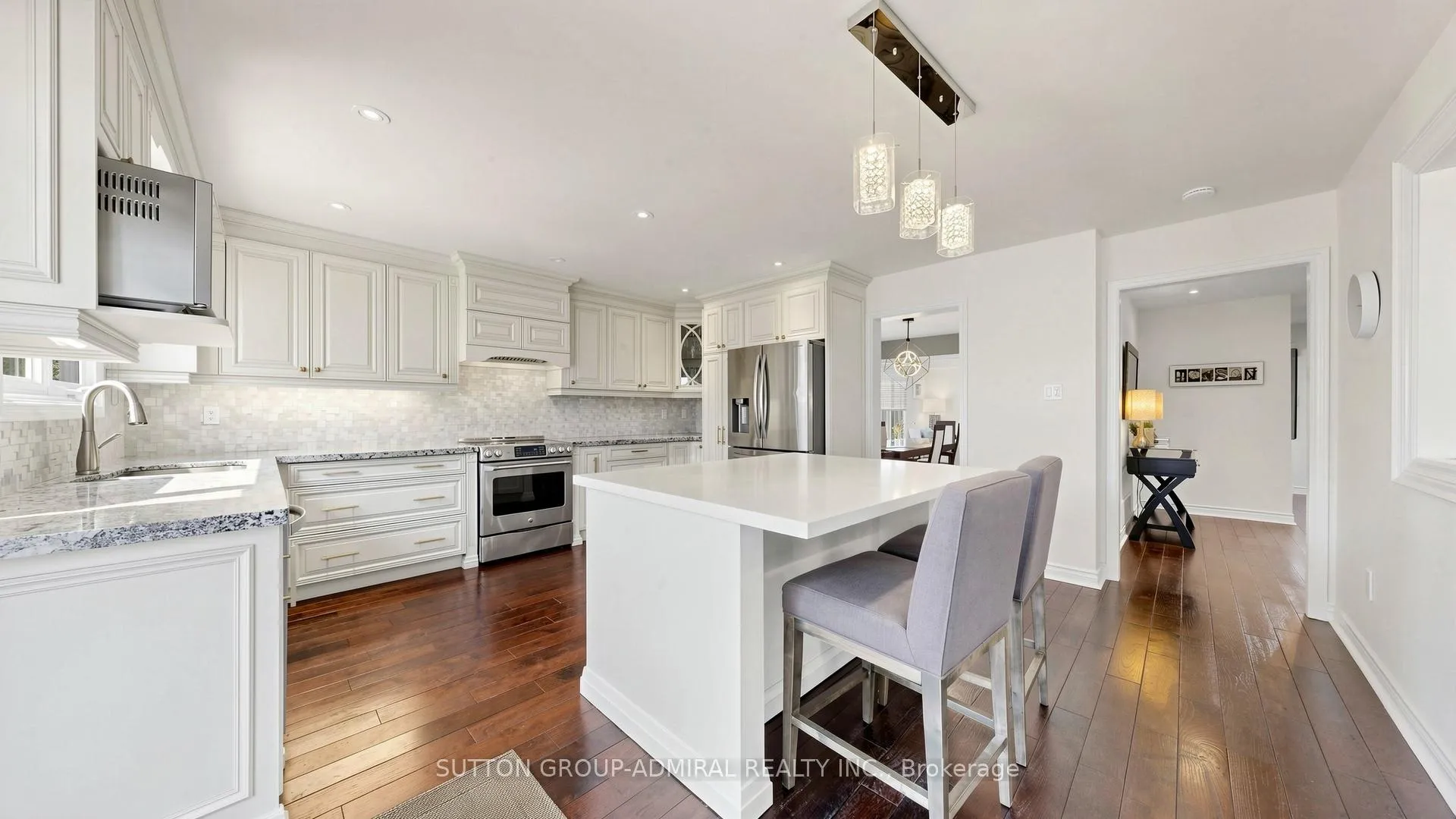 Photo 10 of 71 Oliver Lane, Vaughan, Maple — HOMEH