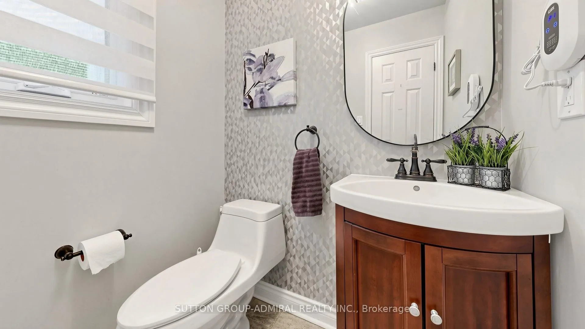 Photo 15 of 71 Oliver Lane, Vaughan, Maple — HOMEH