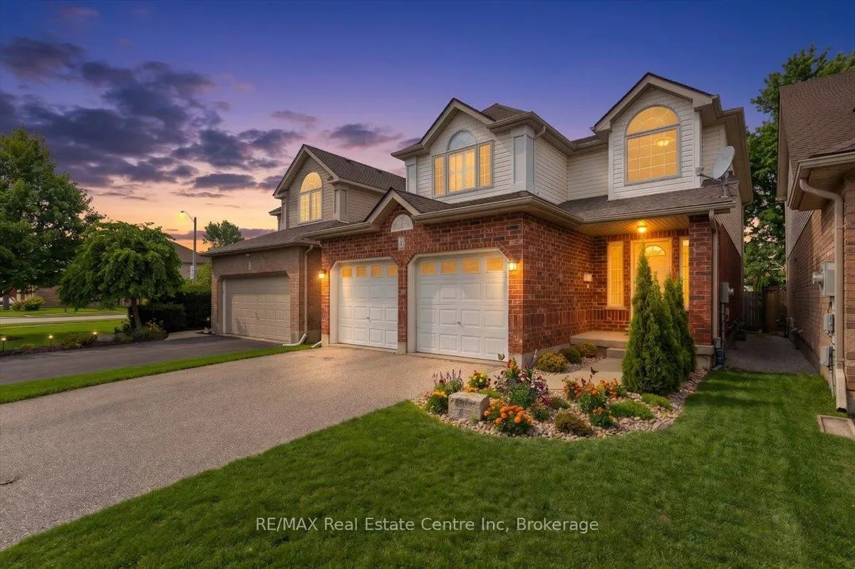 Photo 2 of 4 Marsh Crescent, Guelph, Pineridge/Westminster Woods — HOMEH