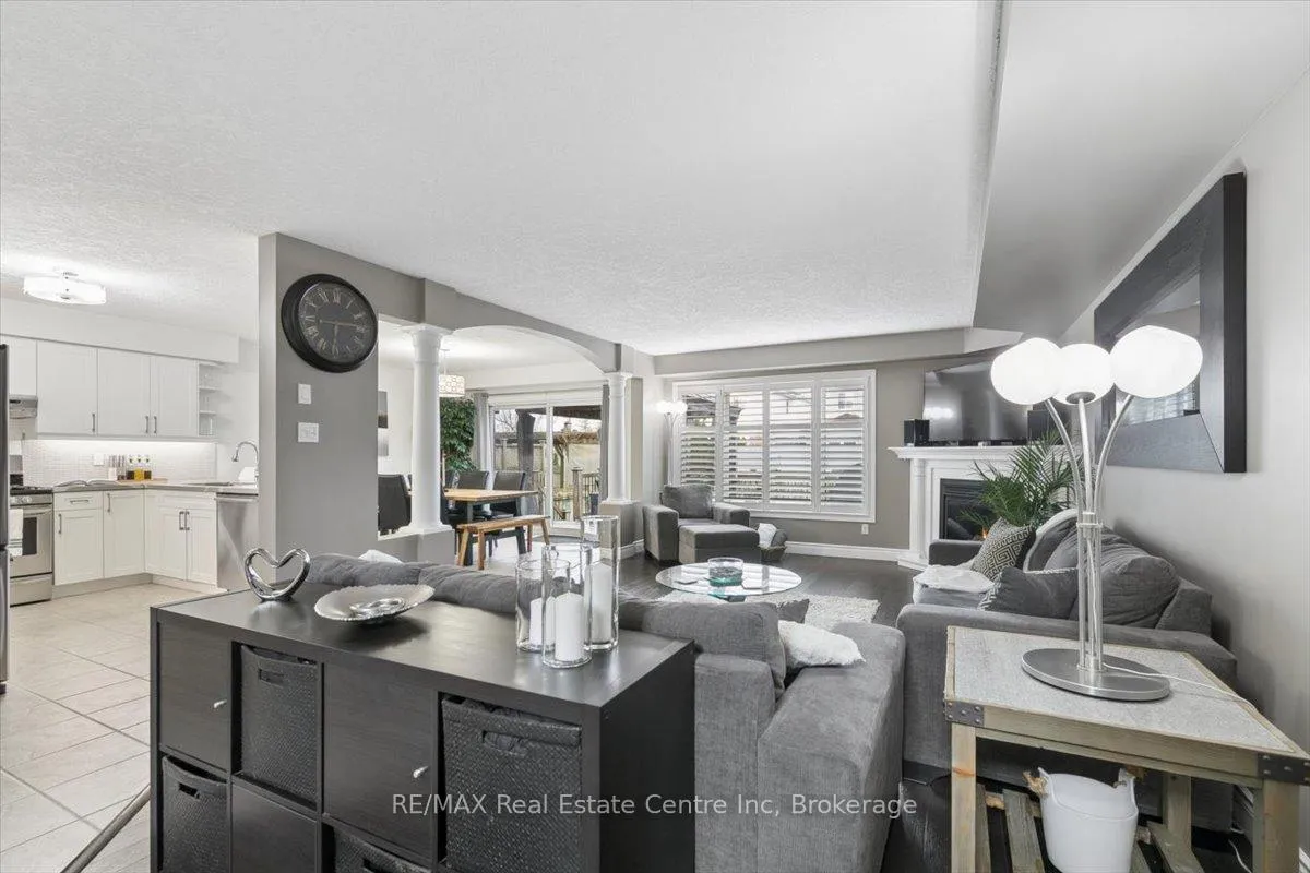 Photo 6 of 4 Marsh Crescent, Guelph, Pineridge/Westminster Woods — HOMEH