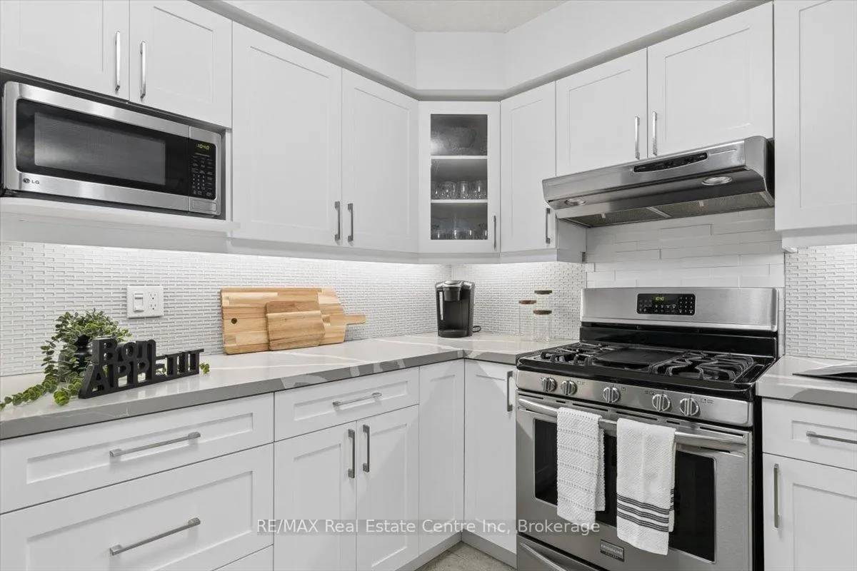 Photo 12 of 4 Marsh Crescent, Guelph, Pineridge/Westminster Woods — HOMEH