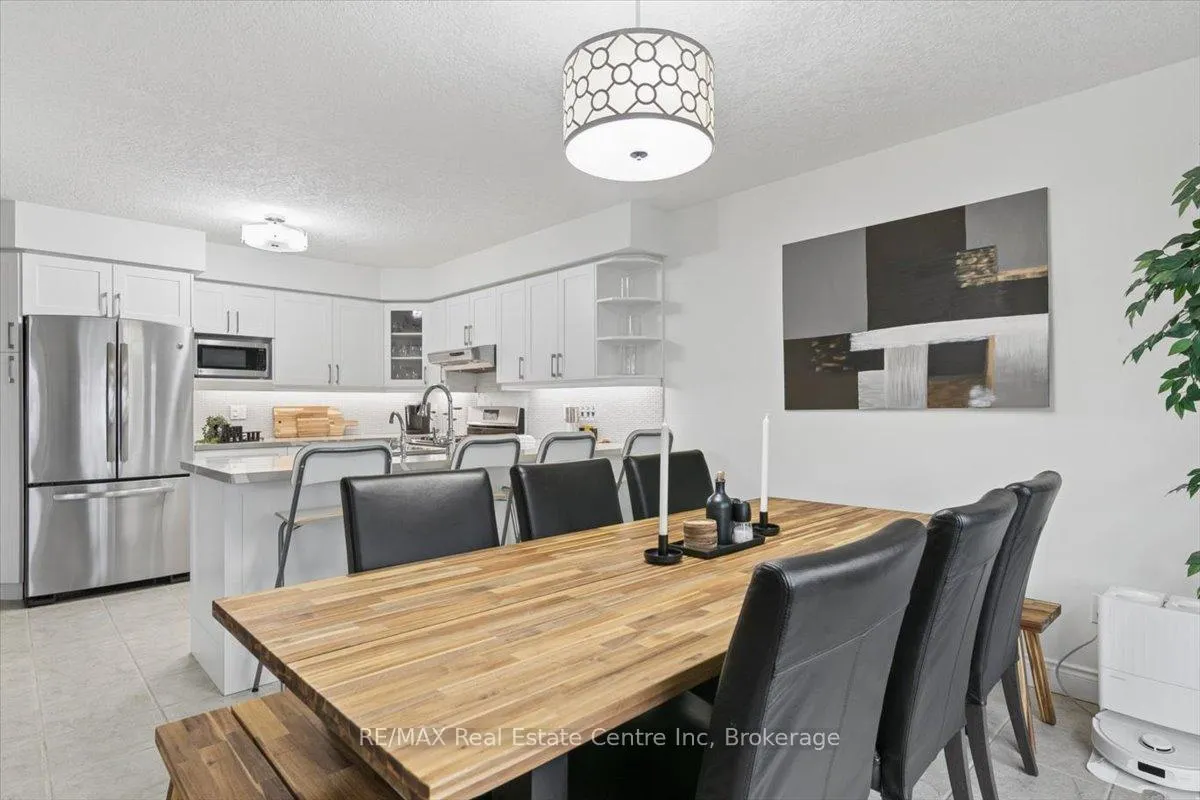 Photo 15 of 4 Marsh Crescent, Guelph, Pineridge/Westminster Woods — HOMEH