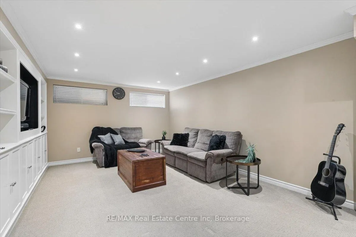 Photo 31 of 4 Marsh Crescent, Guelph, Pineridge/Westminster Woods — HOMEH