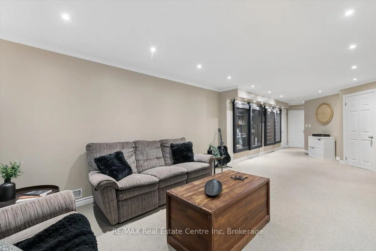 Photo 32 of 4 Marsh Crescent, Guelph, Pineridge/Westminster Woods — HOMEH
