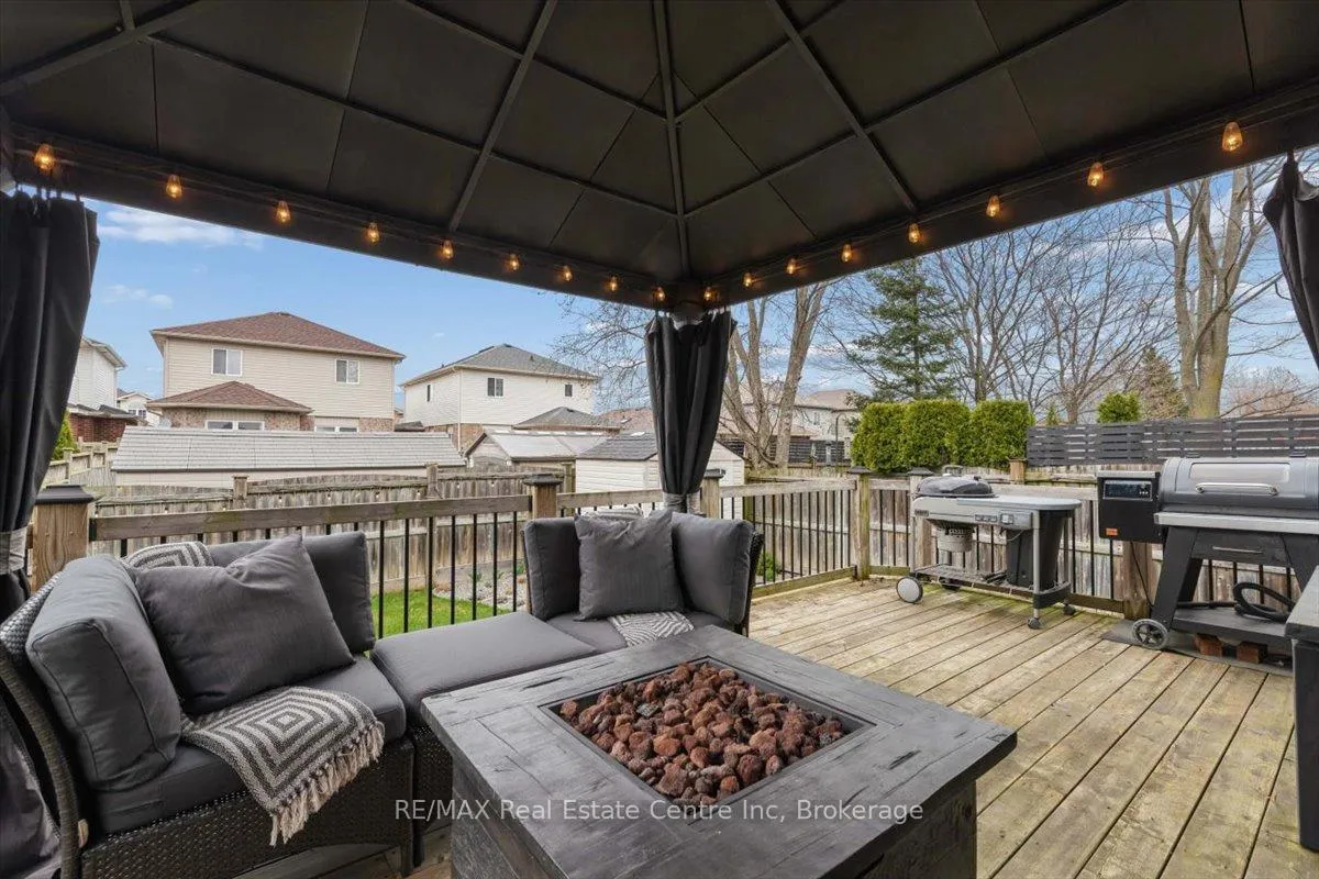 Photo 38 of 4 Marsh Crescent, Guelph, Pineridge/Westminster Woods — HOMEH