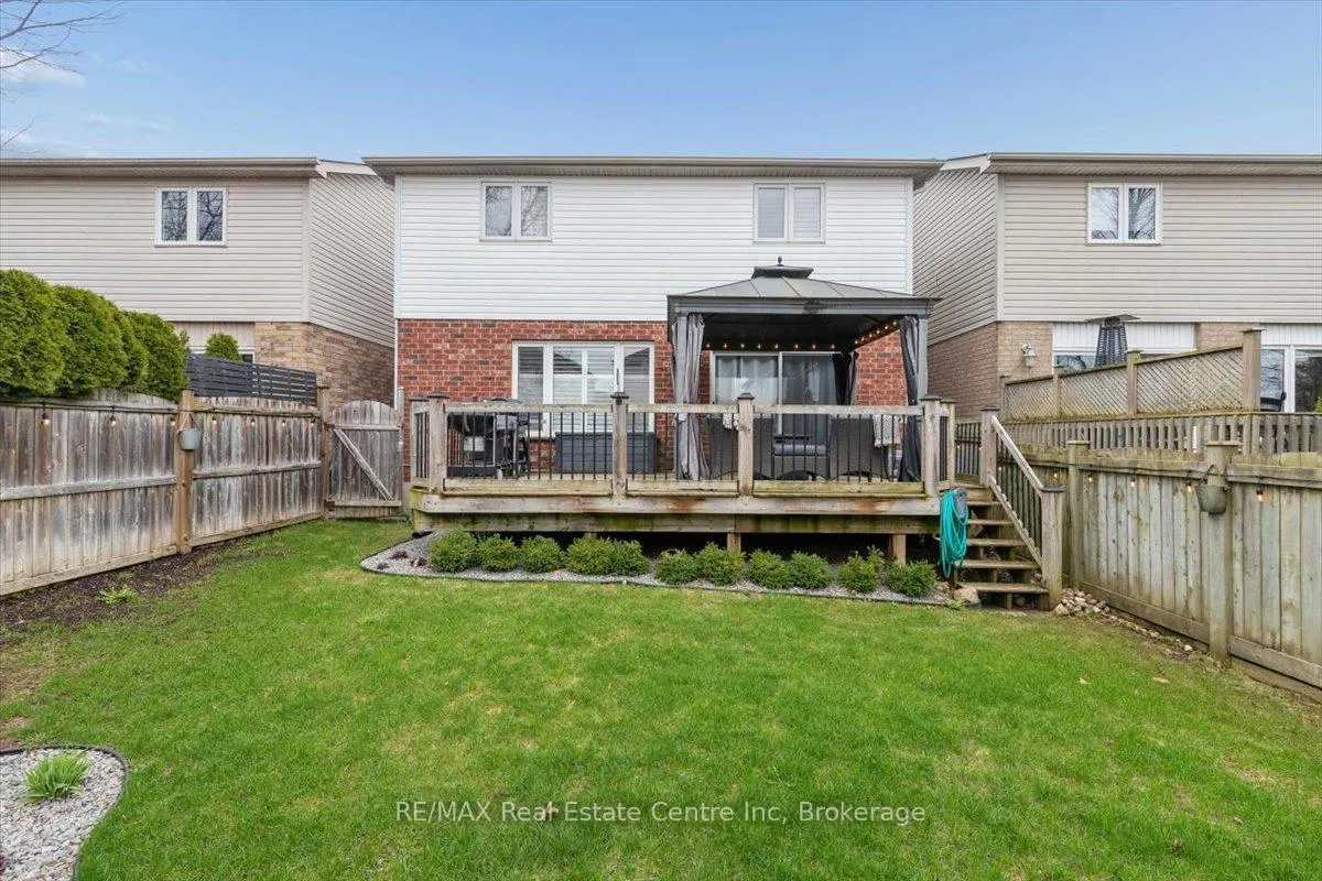 Photo 41 of 4 Marsh Crescent, Guelph, Pineridge/Westminster Woods — HOMEH