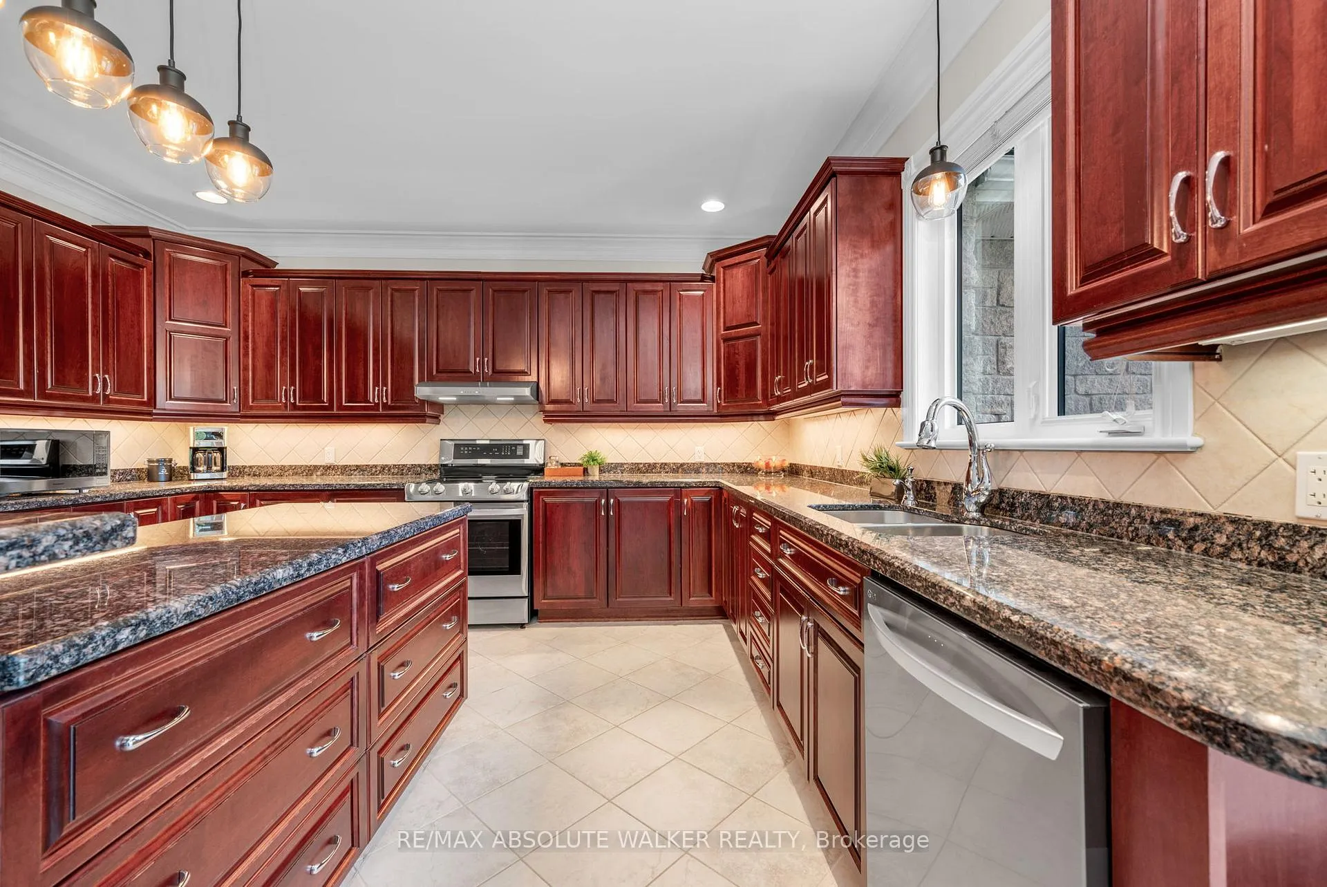 Photo 14 of 2501 Kearns Way, Ottawa, Osgoode Twp North of Reg Rd 6 — HOMEH