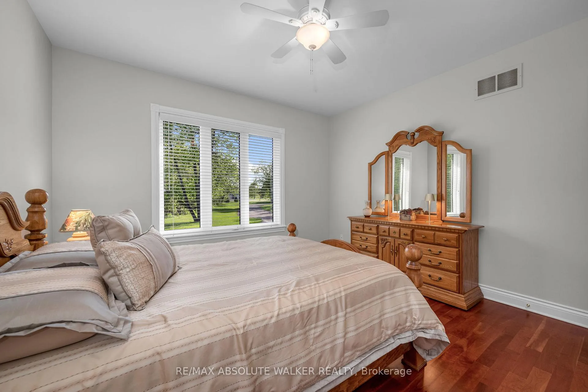Photo 20 of 2501 Kearns Way, Ottawa, Osgoode Twp North of Reg Rd 6 — HOMEH