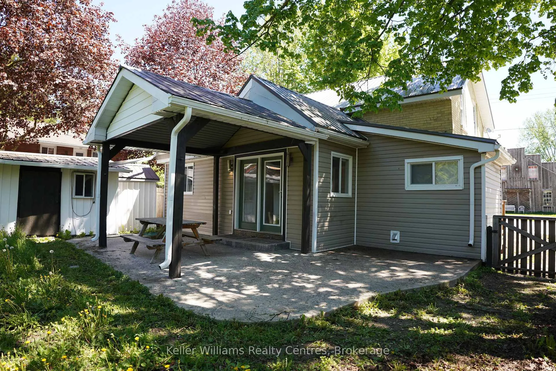 Photo 37 of 551 Louisa Street, West Grey — HOMEH
