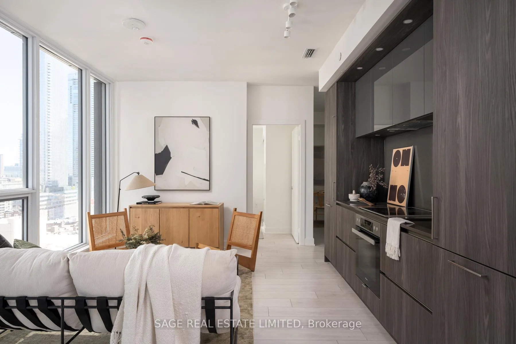 Photo 10 of Unit 1712, 35 Mercer Street, Toronto, Waterfront Communities — HOMEH