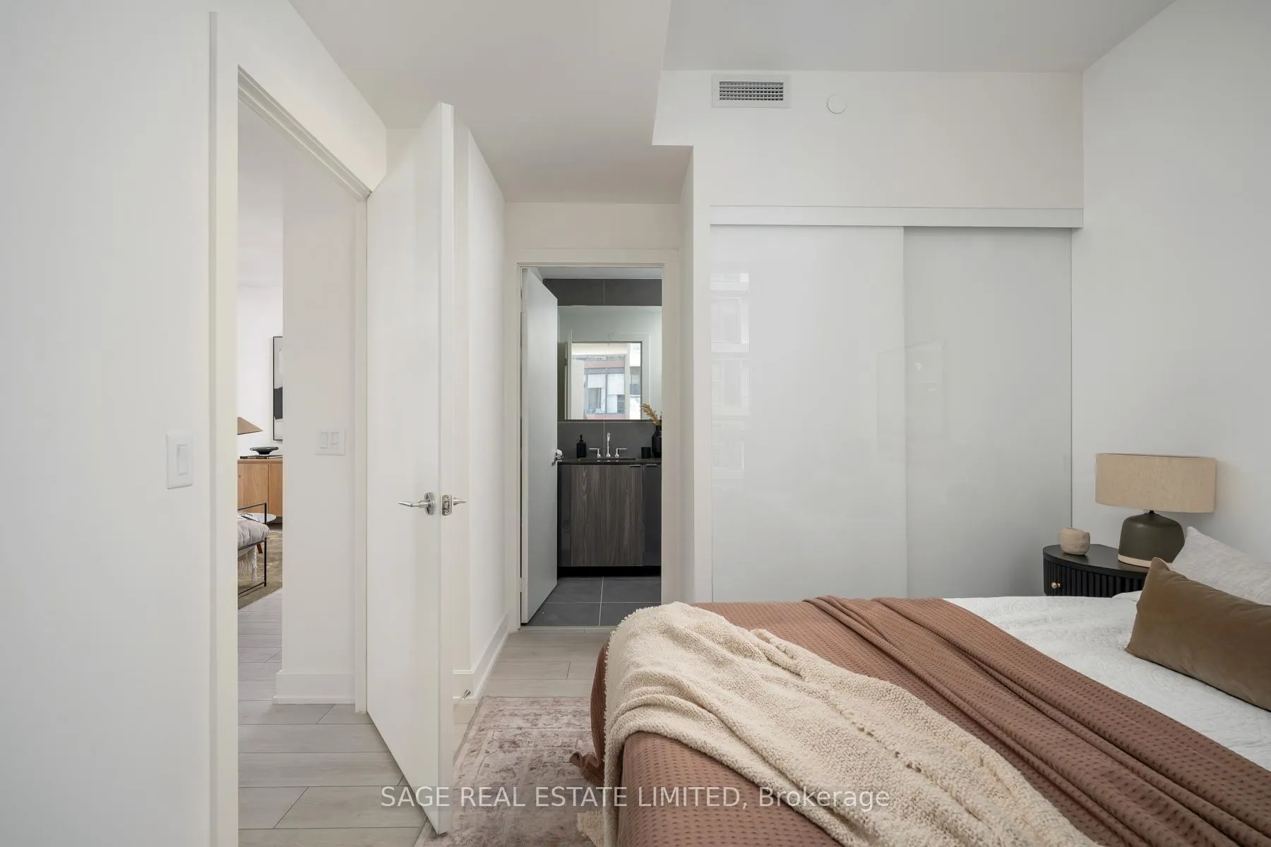 Photo 21 of Unit 1712, 35 Mercer Street, Toronto, Waterfront Communities — HOMEH