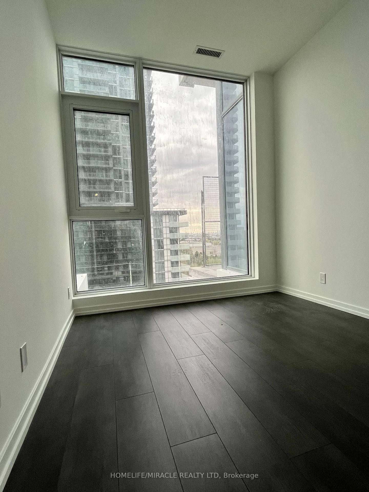 Photo 16 of Unit 806, 7890 Jane Street, Vaughan, Vaughan Corporate Centre — HOMEH