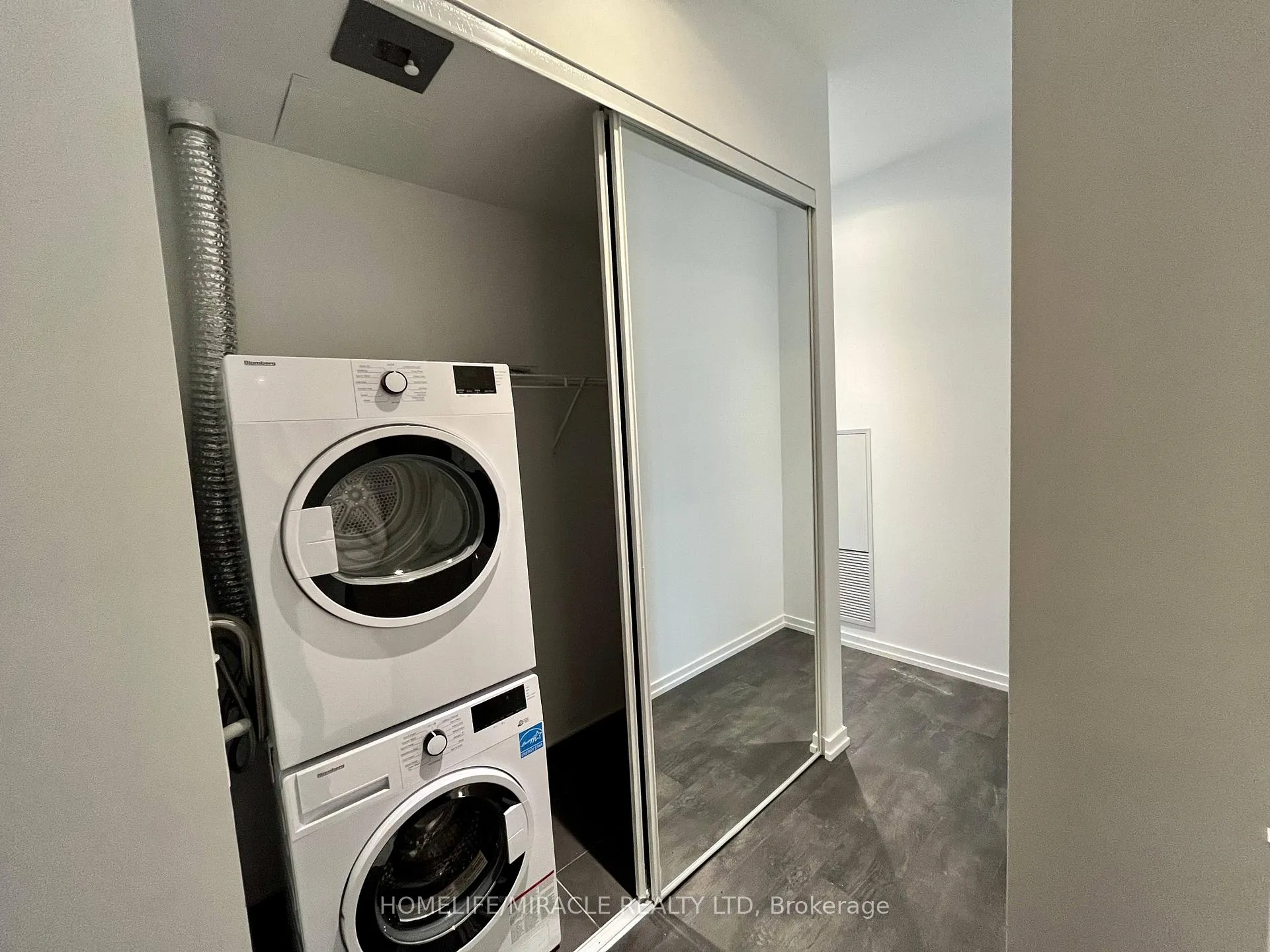 Photo 18 of Unit 806, 7890 Jane Street, Vaughan, Vaughan Corporate Centre — HOMEH