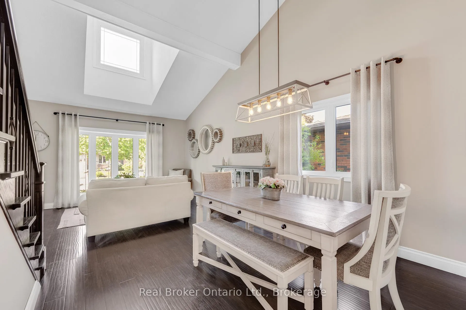 Photo 12 of 206 Athenia Drive, Hamilton, Stoney Creek Mountain — HOMEH