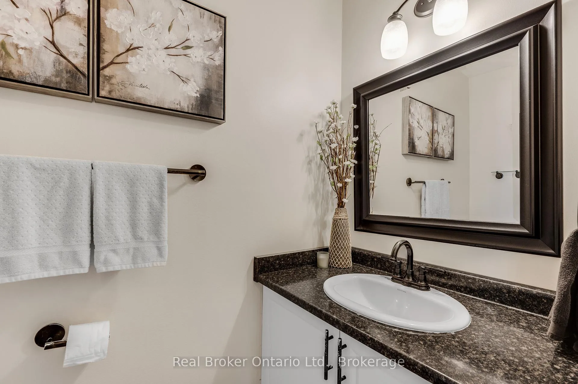 Photo 21 of 206 Athenia Drive, Hamilton, Stoney Creek Mountain — HOMEH