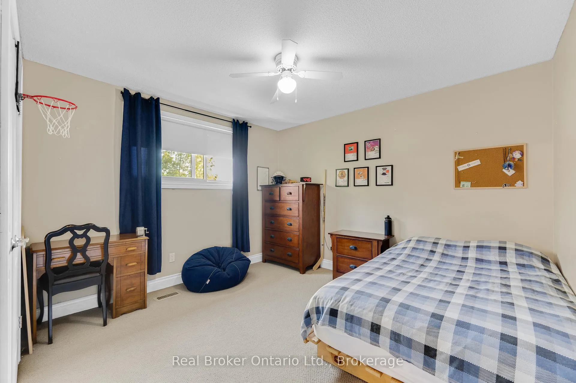 Photo 27 of 206 Athenia Drive, Hamilton, Stoney Creek Mountain — HOMEH