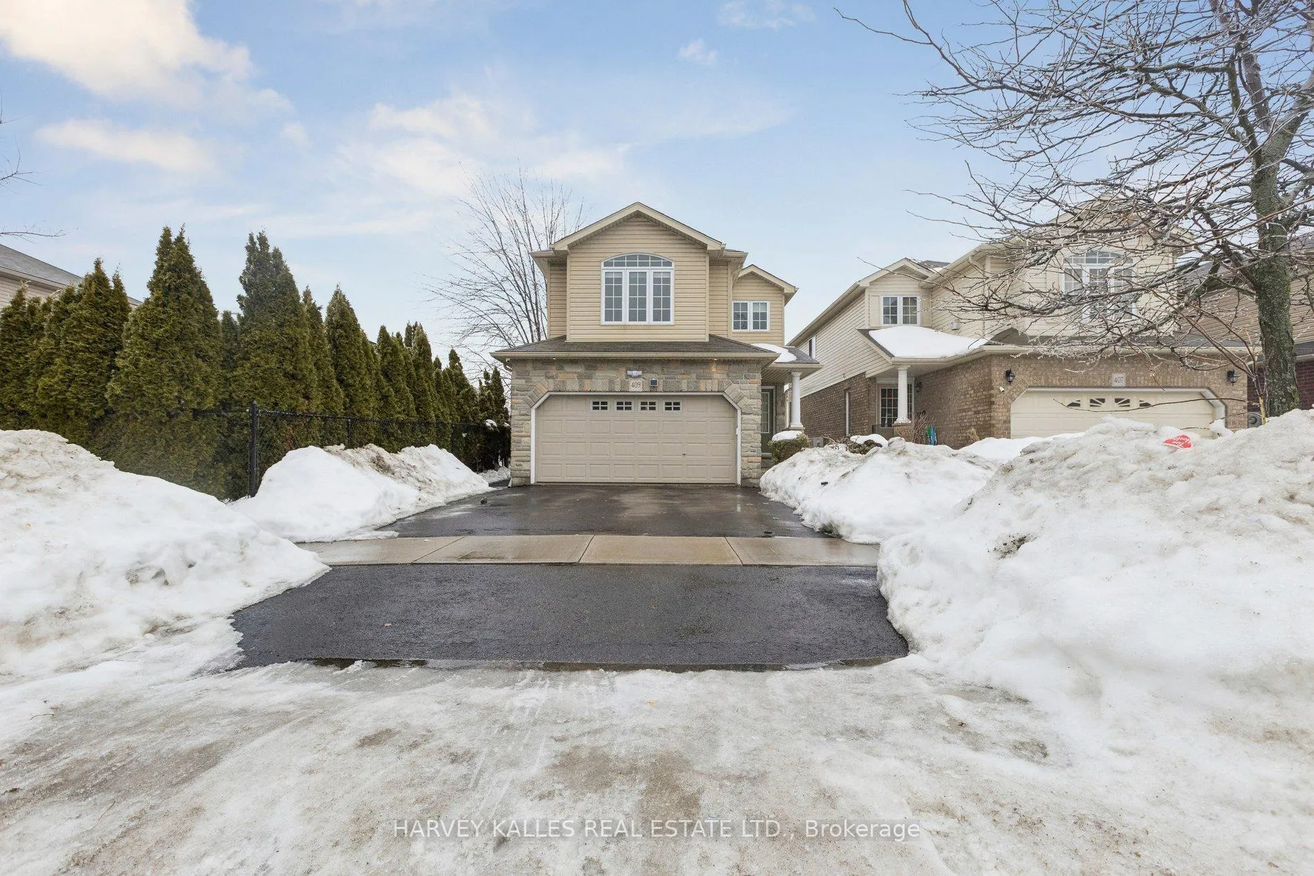 Photo 2 of 409 Tealby Crescent, Waterloo, Colonial Acres — HOMEH