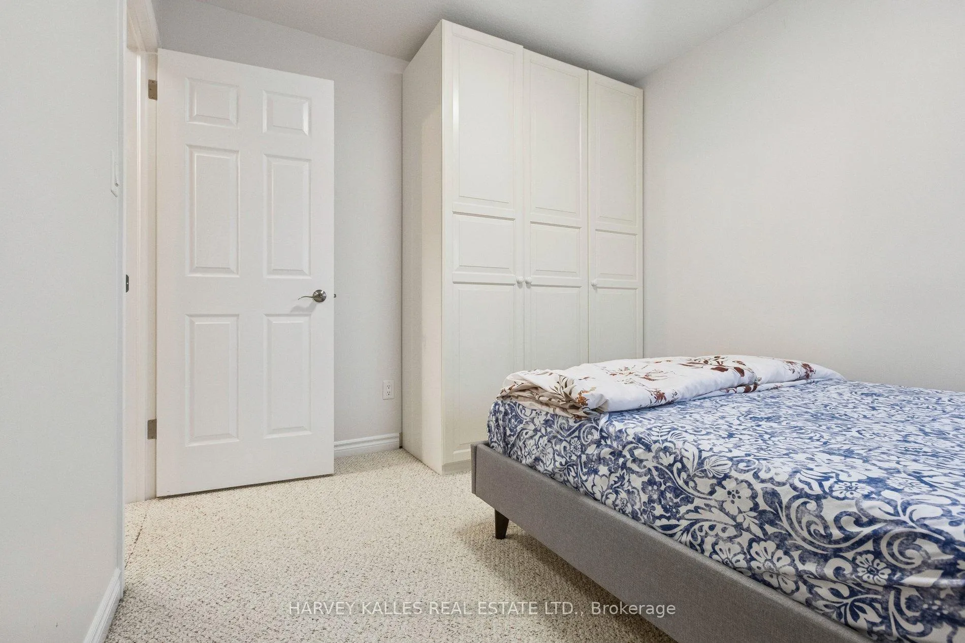 Photo 22 of 409 Tealby Crescent, Waterloo, Colonial Acres — HOMEH