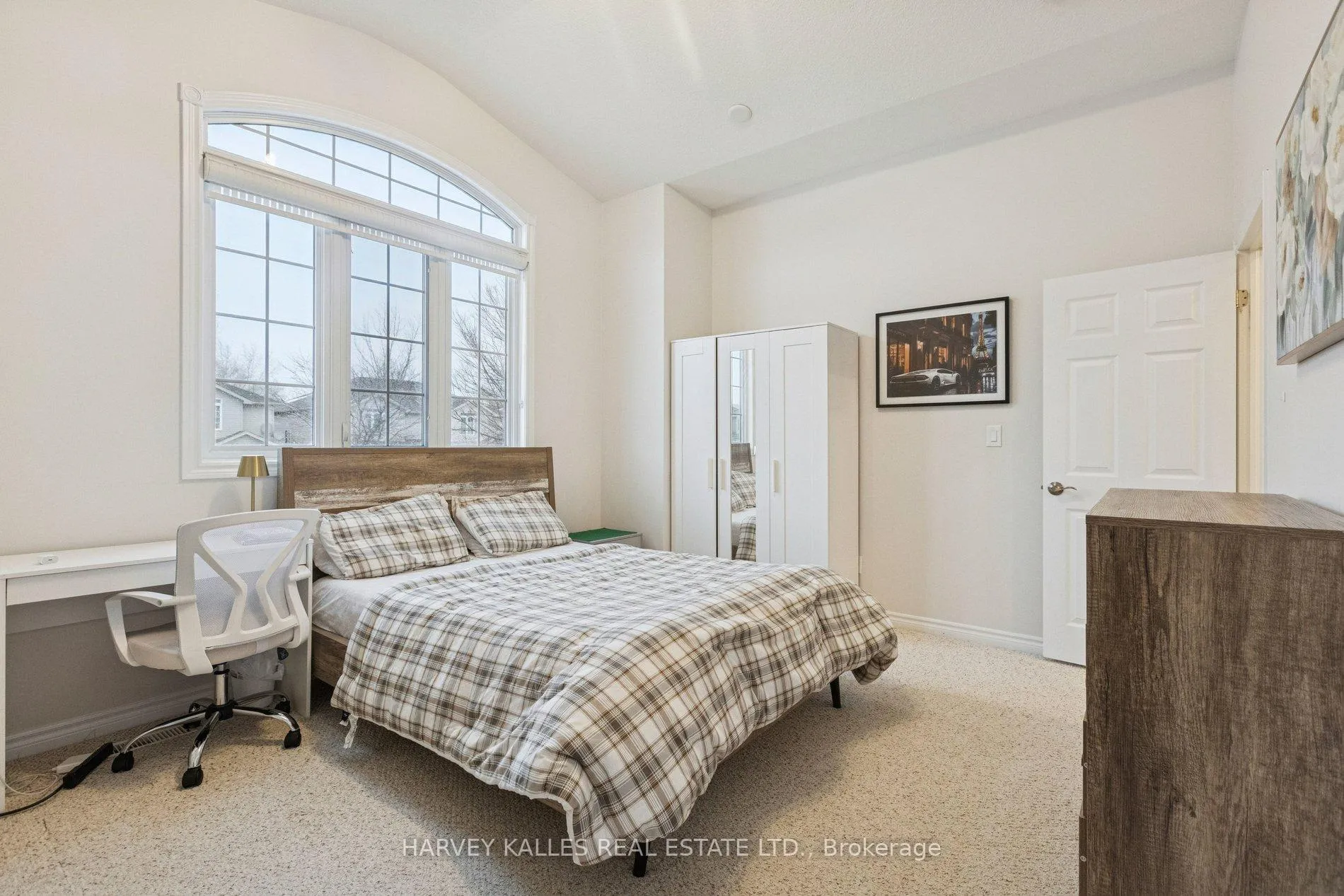 Photo 24 of 409 Tealby Crescent, Waterloo, Colonial Acres — HOMEH