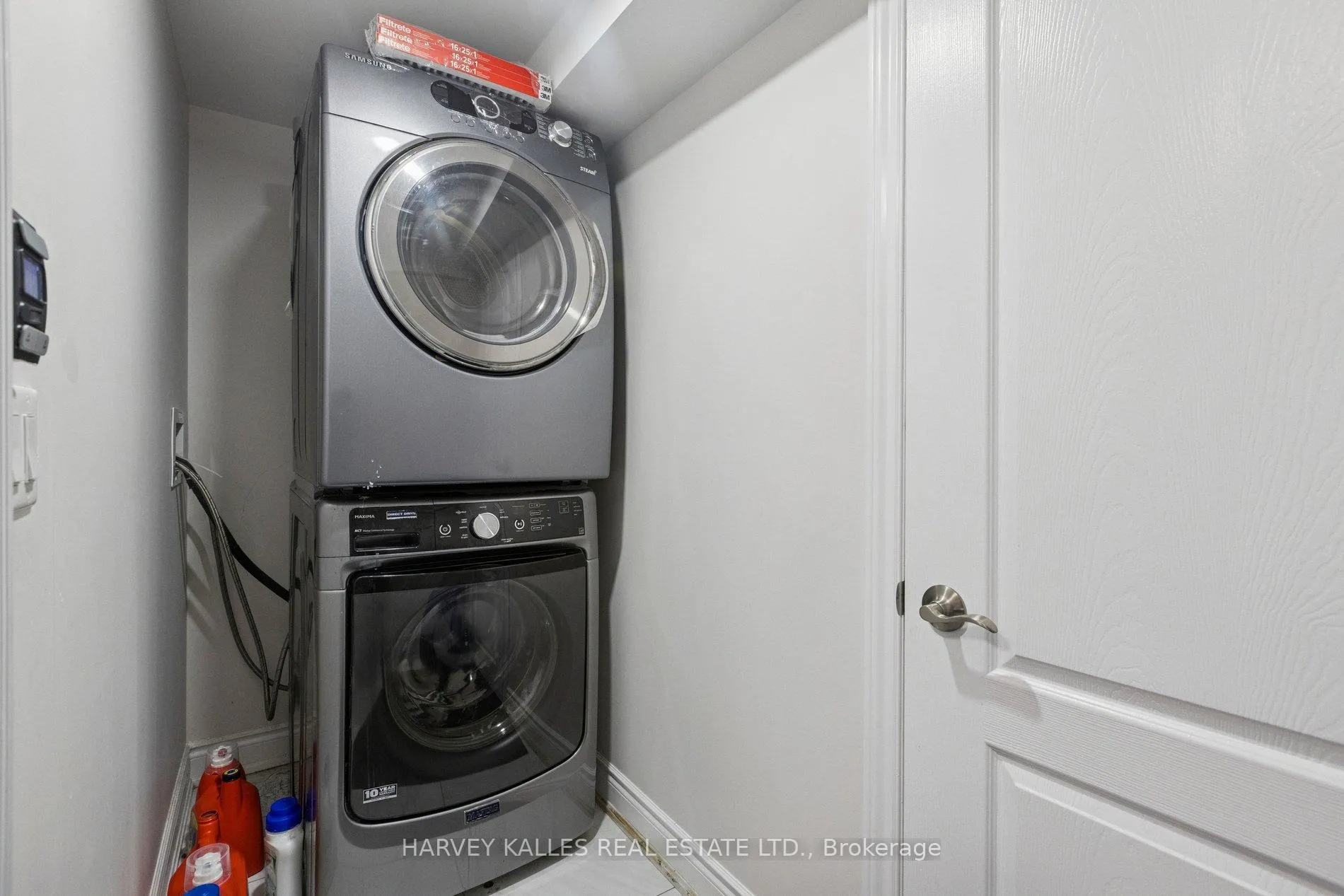 Photo 33 of 409 Tealby Crescent, Waterloo, Colonial Acres — HOMEH