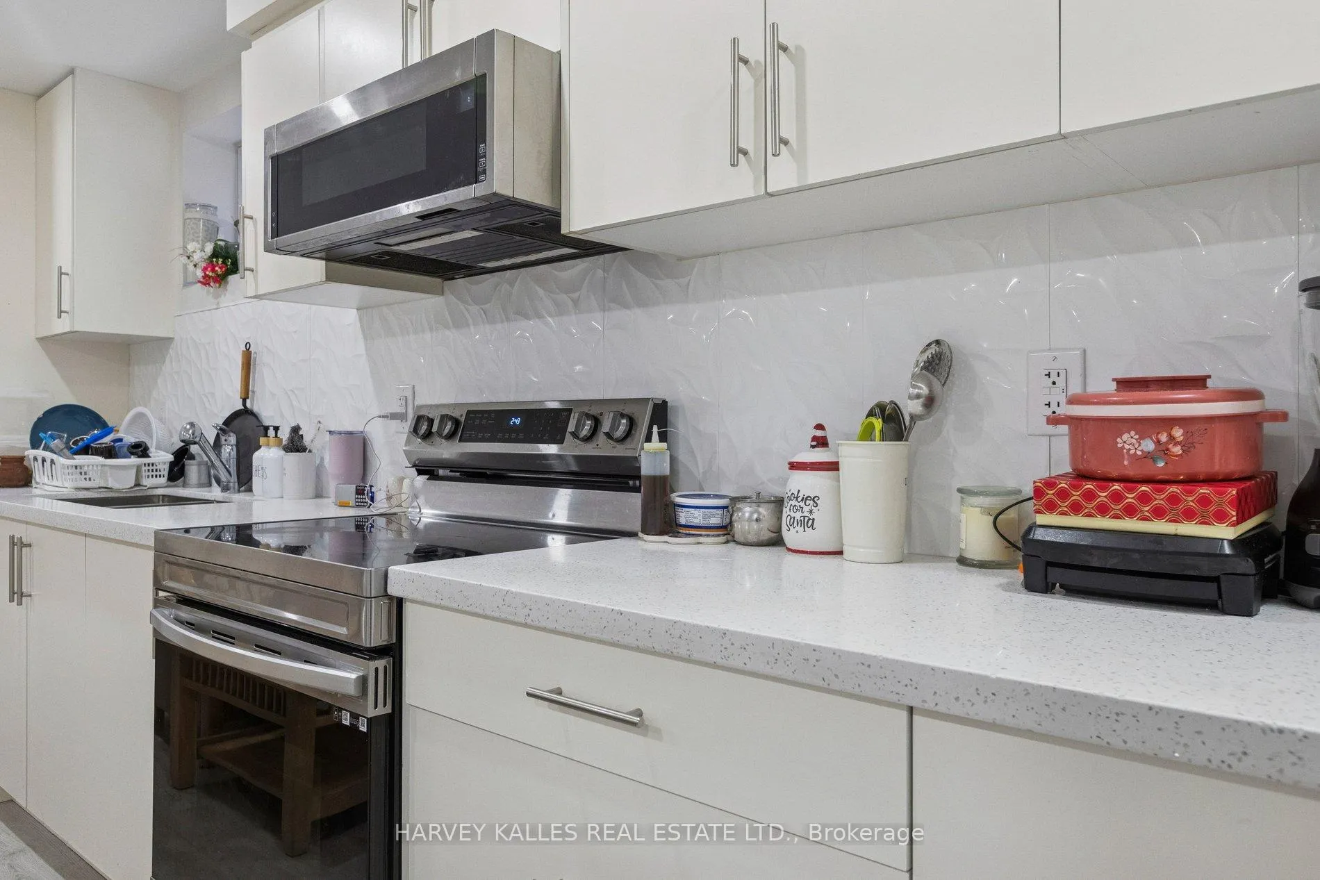 Photo 38 of 409 Tealby Crescent, Waterloo, Colonial Acres — HOMEH