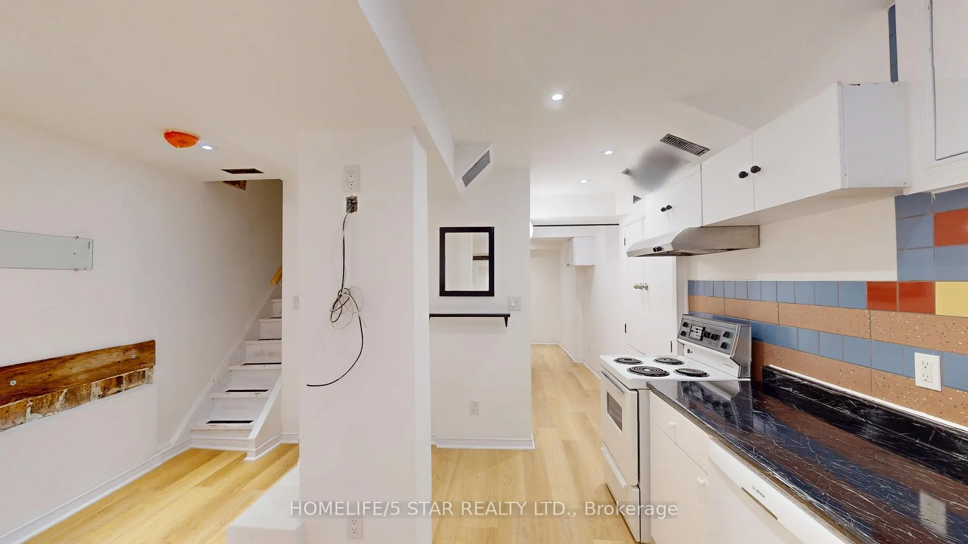 Photo 7 of Unit Bsmt Apt, 175 Harbord Street, Toronto, University — HOMEH