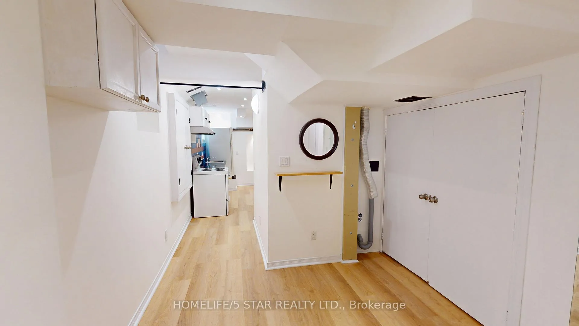 Photo 14 of Unit Bsmt Apt, 175 Harbord Street, Toronto, University — HOMEH