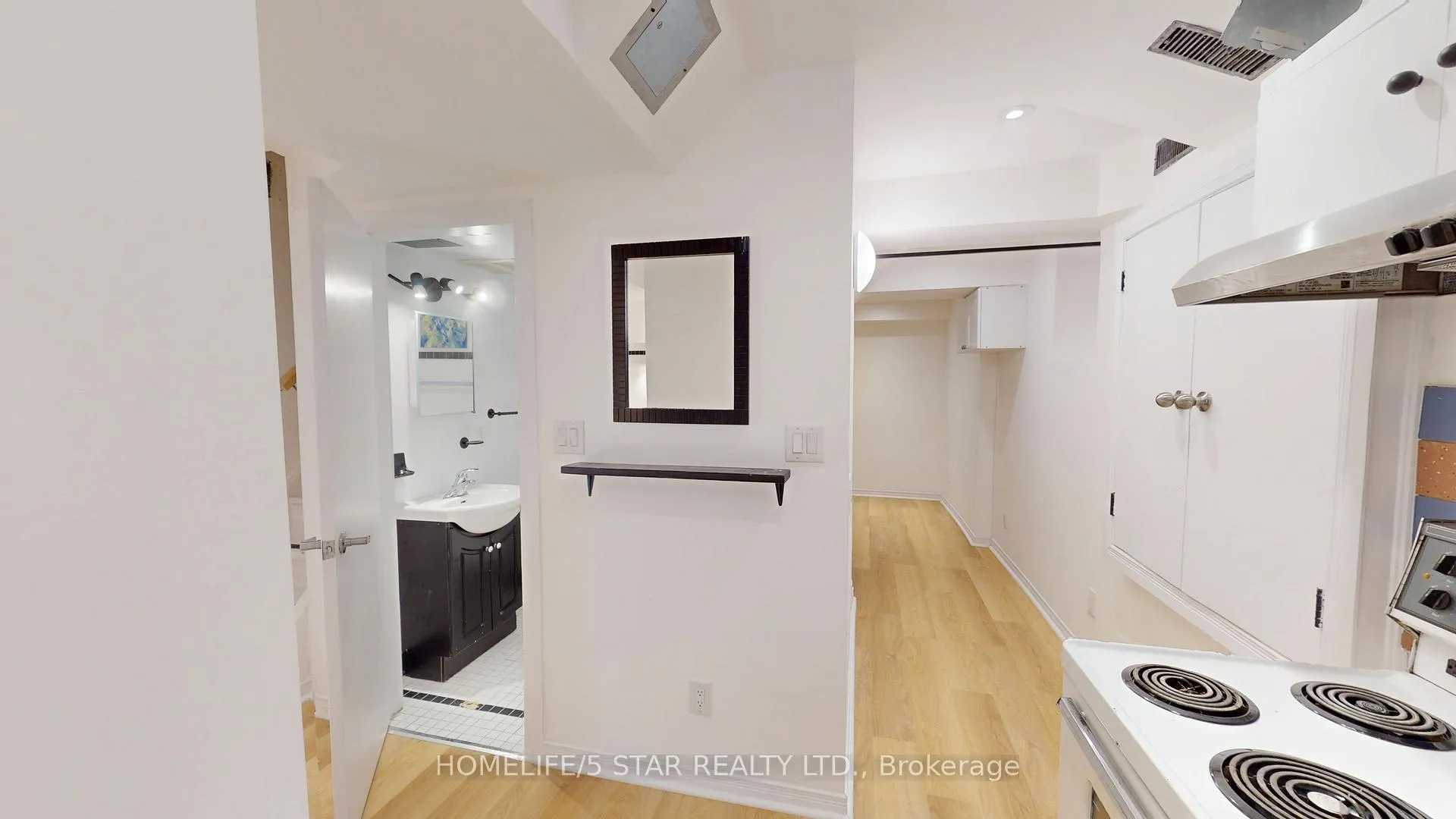Photo 15 of Unit Bsmt Apt, 175 Harbord Street, Toronto, University — HOMEH