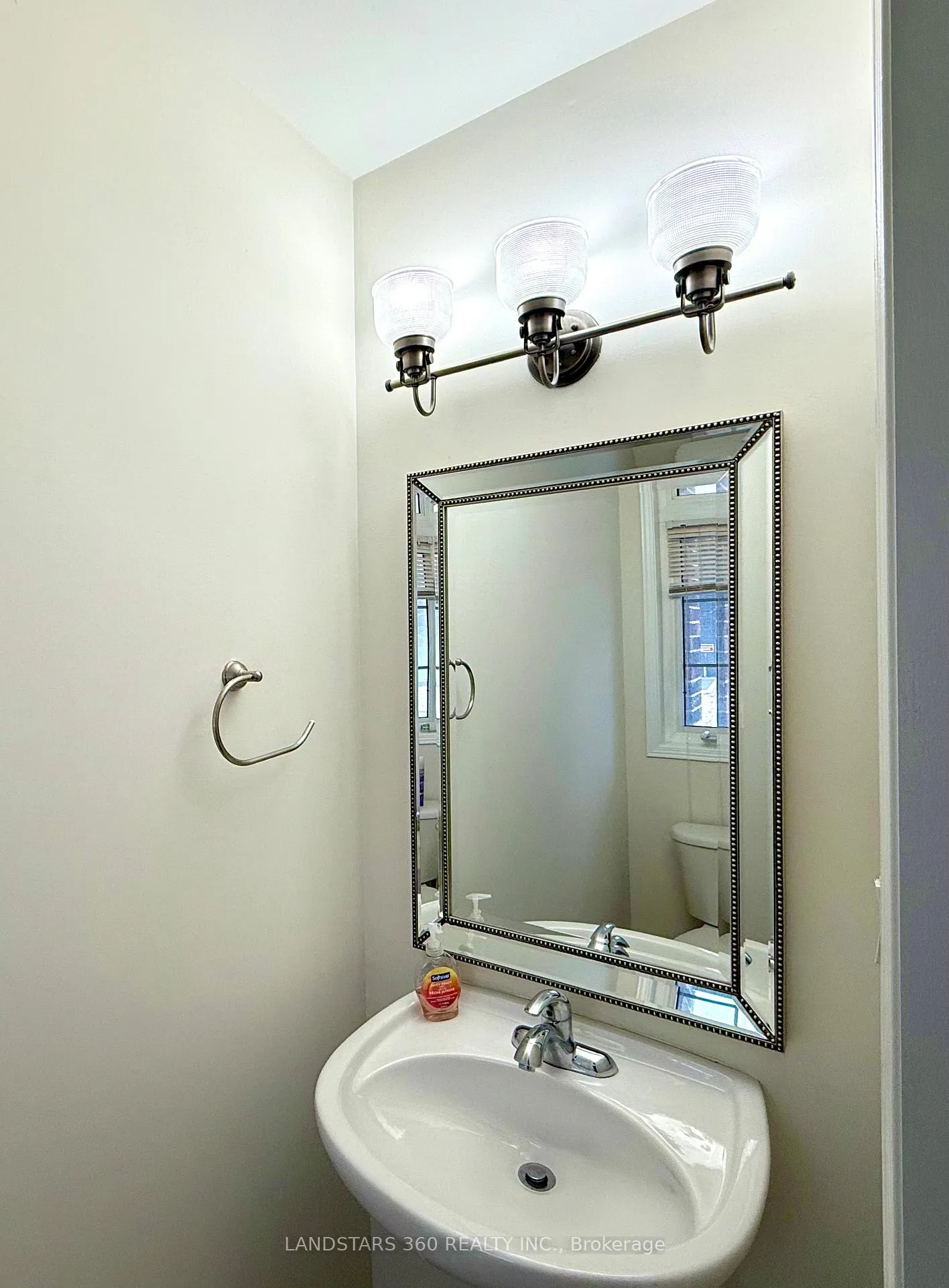 Photo 6 of Unit # 108, 109 The Queensway, Toronto, High Park-Swansea — HOMEH