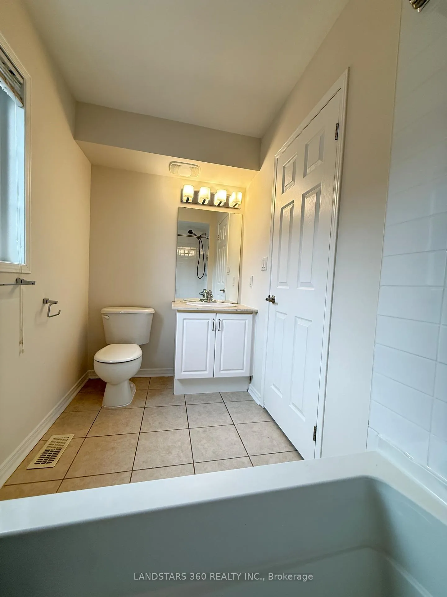 Photo 10 of Unit # 108, 109 The Queensway, Toronto, High Park-Swansea — HOMEH