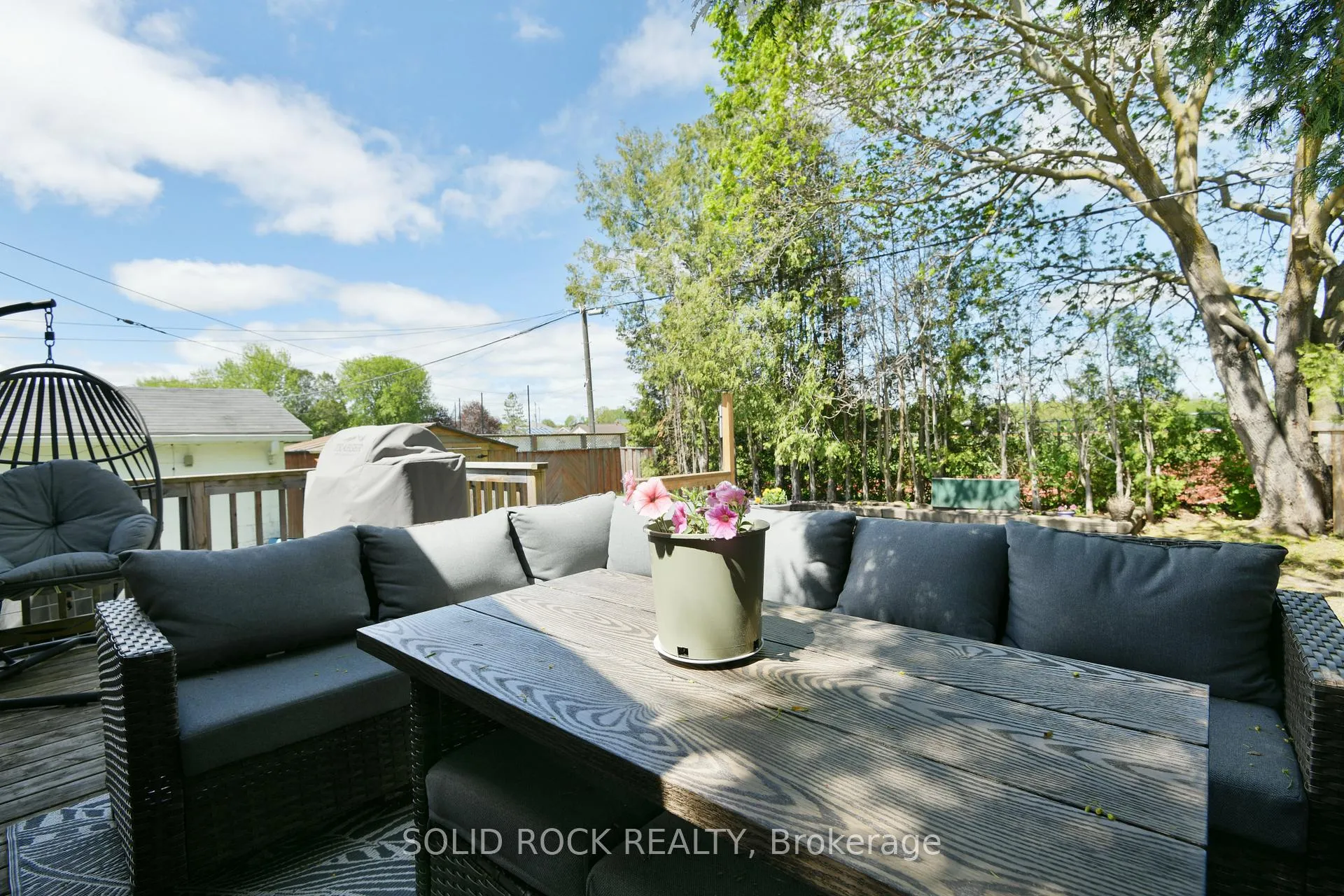 Photo 31 of 58 Barnet Boulevard, Renfrew — HOMEH