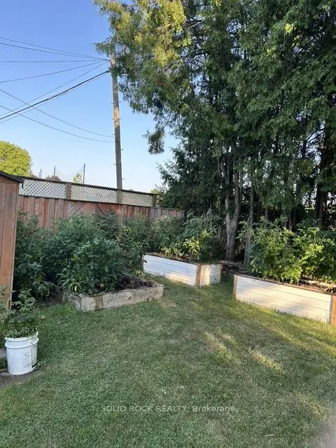 Photo 36 of 58 Barnet Boulevard, Renfrew — HOMEH
