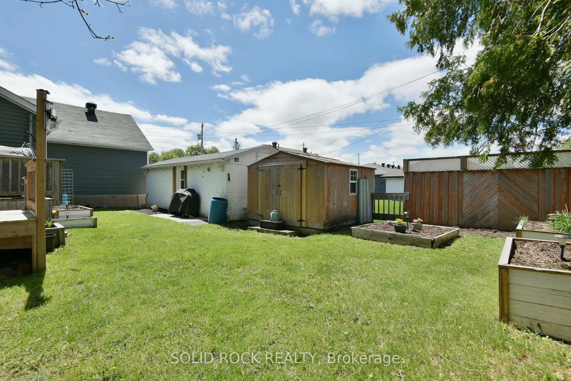 Photo 38 of 58 Barnet Boulevard, Renfrew — HOMEH