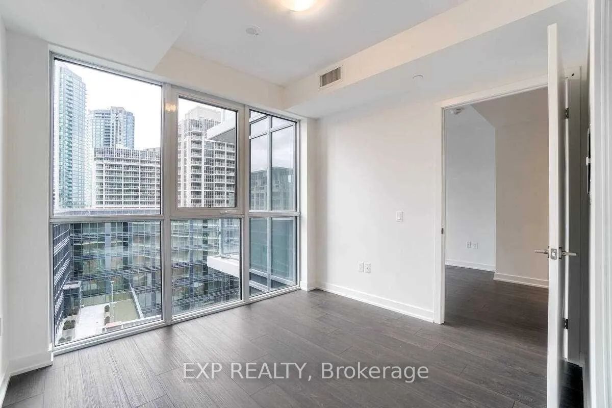 Photo 18 of Unit 813, 38 Iannuzzi Street, Toronto, Niagara — HOMEH