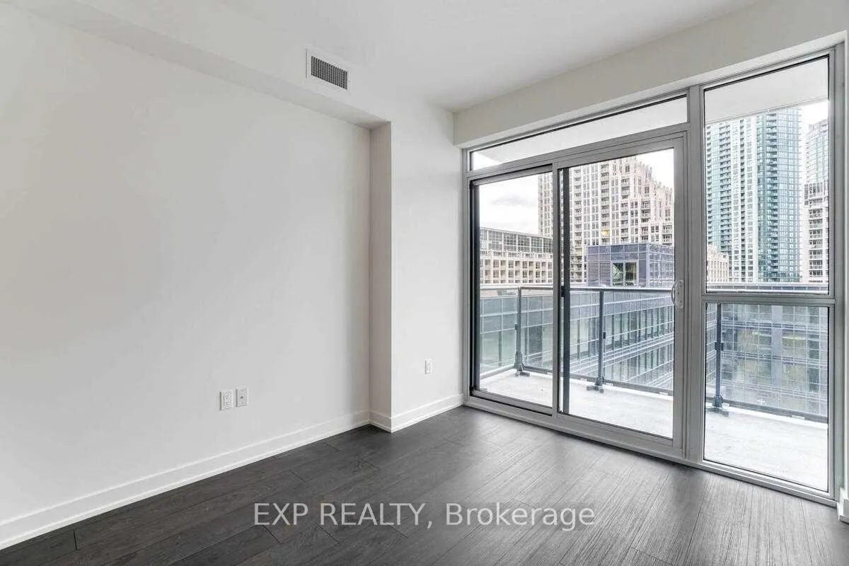 Photo 20 of Unit 813, 38 Iannuzzi Street, Toronto, Niagara — HOMEH