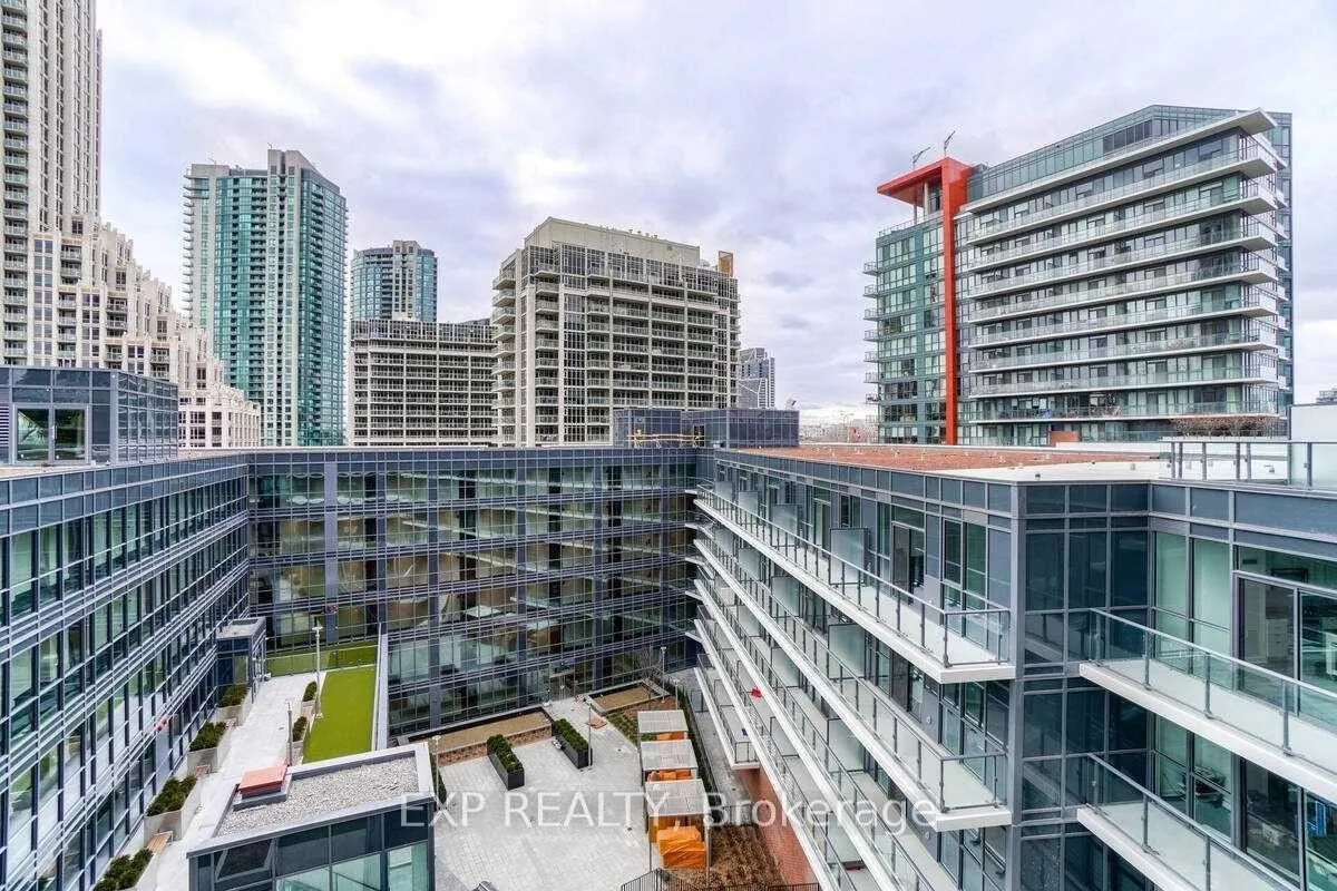 Photo 24 of Unit 813, 38 Iannuzzi Street, Toronto, Niagara — HOMEH