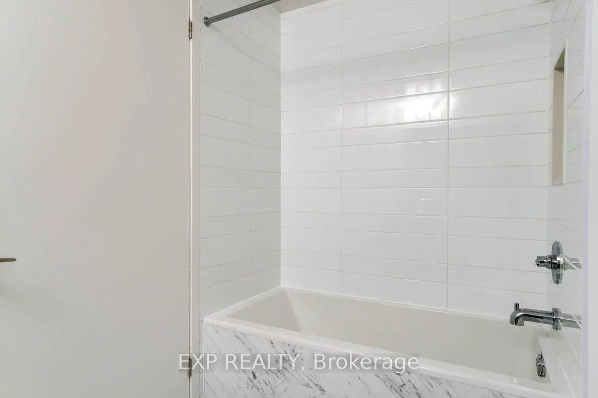 Photo 27 of Unit 813, 38 Iannuzzi Street, Toronto, Niagara — HOMEH