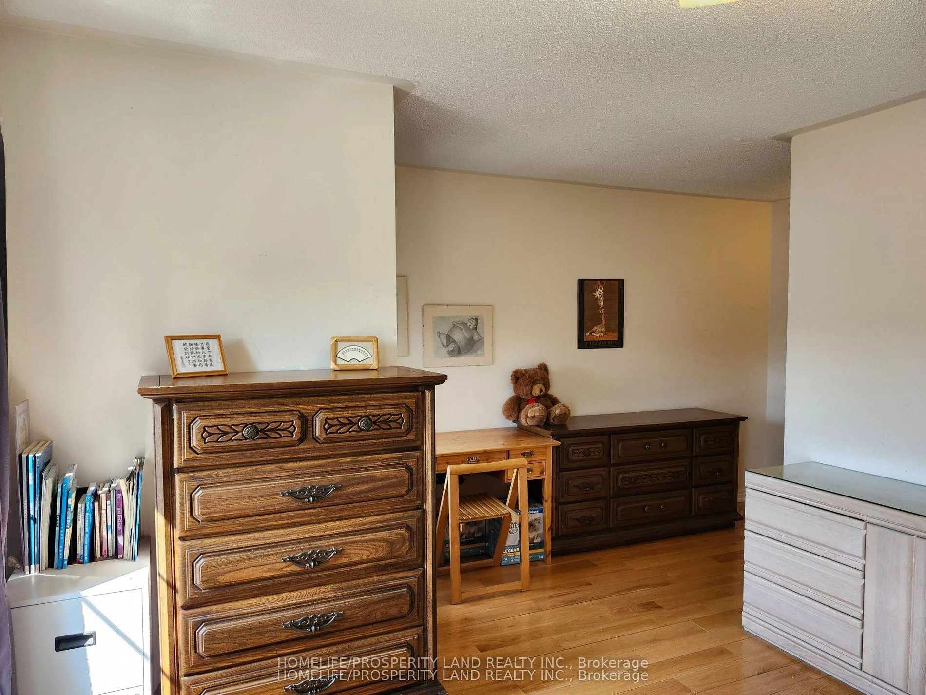 Photo 13 of 25 Olivia Drive, Markham, Berczy — HOMEH