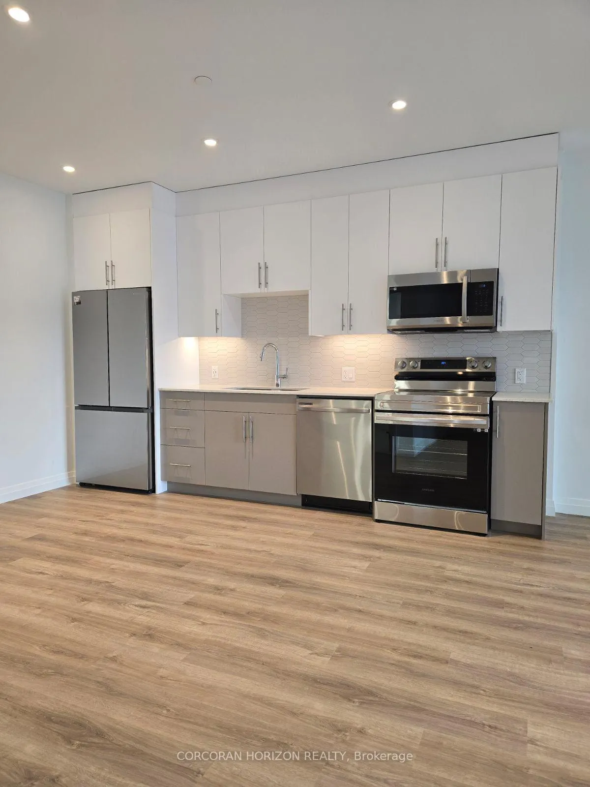 Photo 6 of Unit 206, 525 New Dundee Road, Kitchener — HOMEH