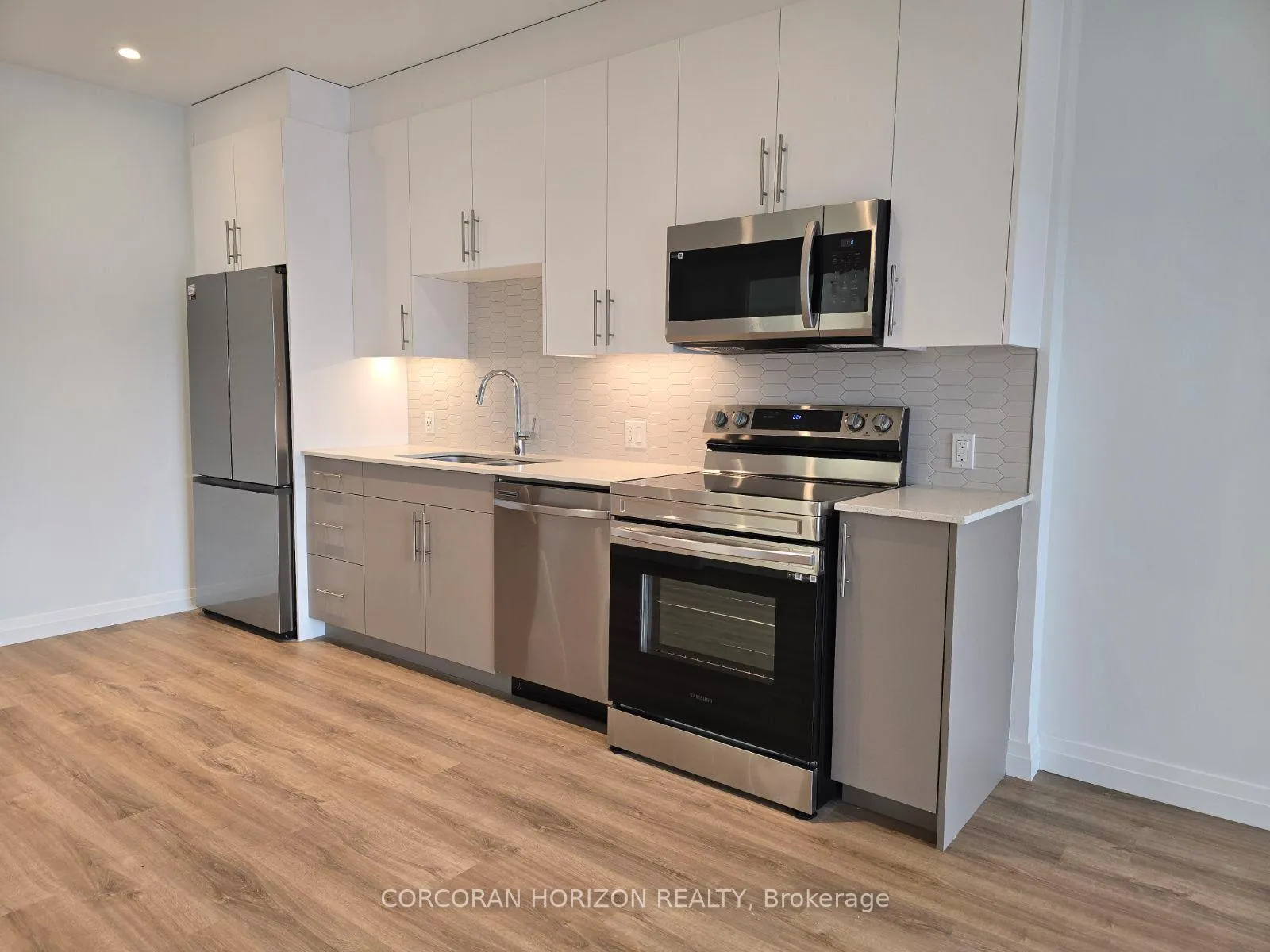 Photo 7 of Unit 206, 525 New Dundee Road, Kitchener — HOMEH