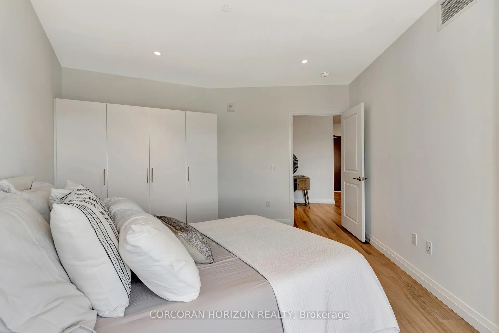 Photo 12 of Unit 206, 525 New Dundee Road, Kitchener — HOMEH