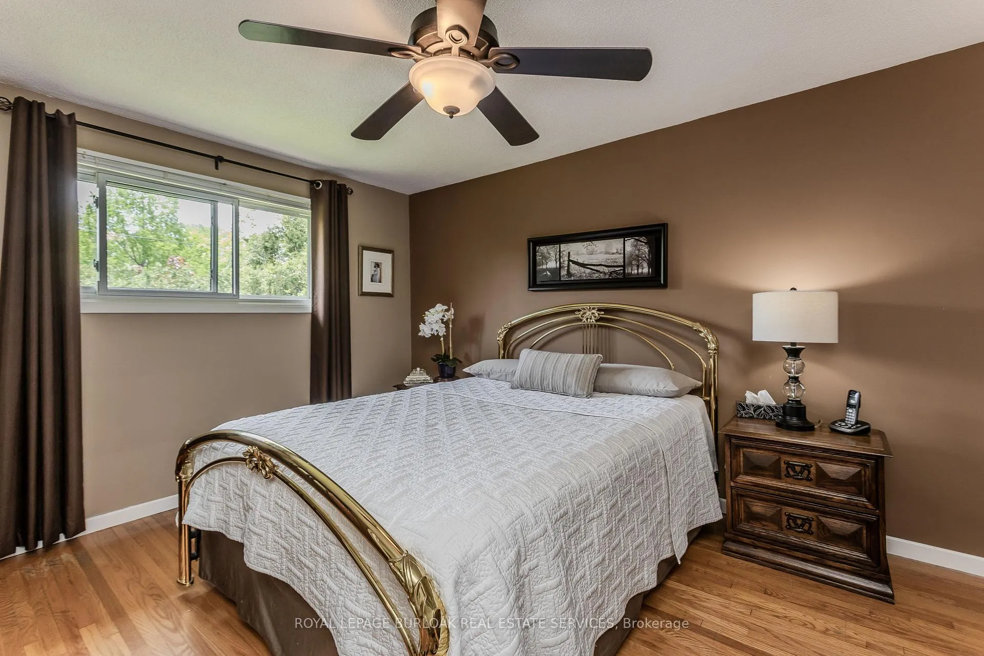 Photo 11 of 643 Artreva Crescent, Burlington, Shoreacres — HOMEH